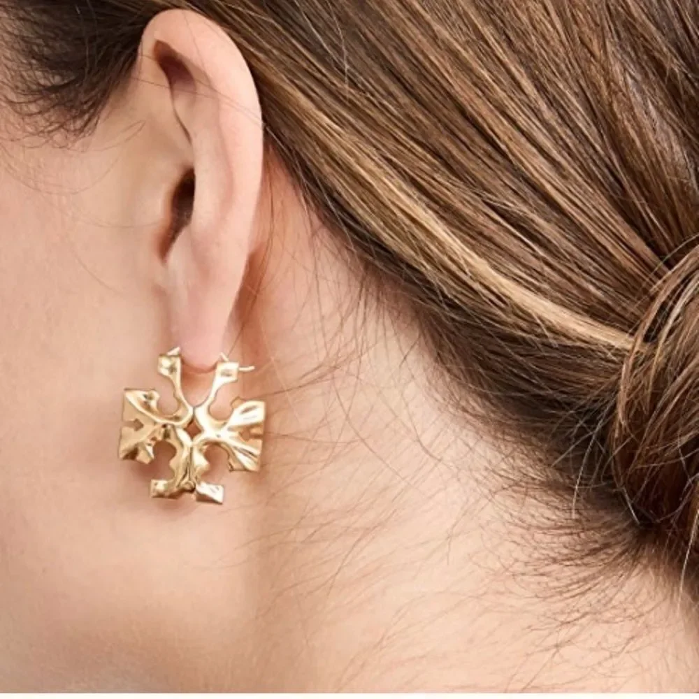 TORY BURCH ROXANNE HIDDEN LOGO HOOP EARRINGS
